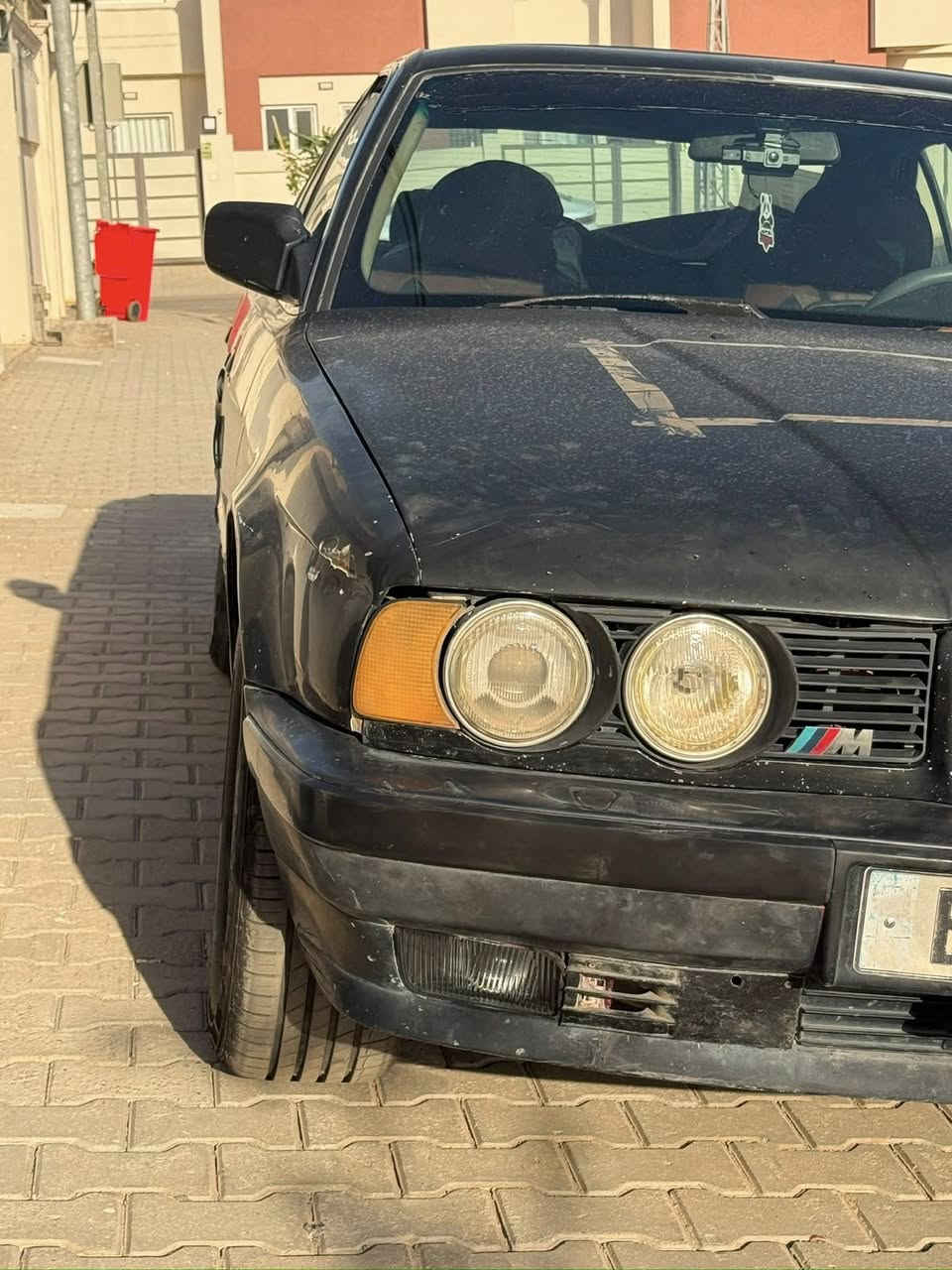 بي ام دبليو /525/موديل 91
رقم بغداد 
لون اسود 
كير ومحرك مكفول 
تايرات جديده/حداديه جديده فول
دواخل جيده جداً 
مقاعد كهرباء + تدفئه كشنات جميعها شغاله
كهربائيات شغاله 
نواقصها فقط كمبريسر تبريد 
والسياره بيها ضربة جاملغ خلفي عكس السايق..
44 وبيها مجال بسيط 
العنوان : النجف 
غير متواجد عالفيس بوك
الاتصال على الرقم *********** يوجد واتس اب
