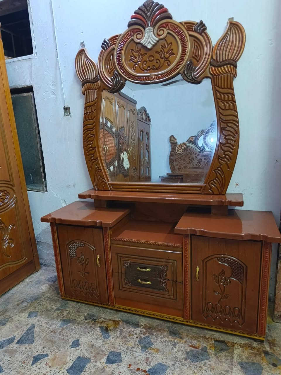 غرفه اخشاب ام السته نجاره جديده كلش نهايته 600مكان ناصريه ***********
