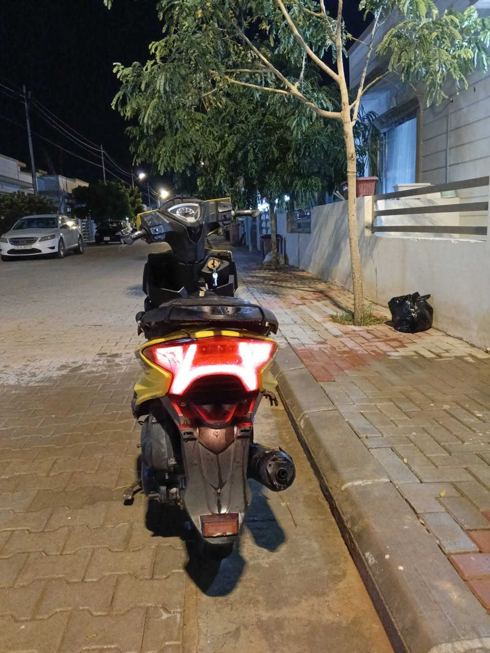 للبيع او مراوس
دراجه صيني 150 cc نظيف لا يبخر لا يصرف شلعه ومعدل 
كهربائيات كلها شغال نكره سلف 

***********
