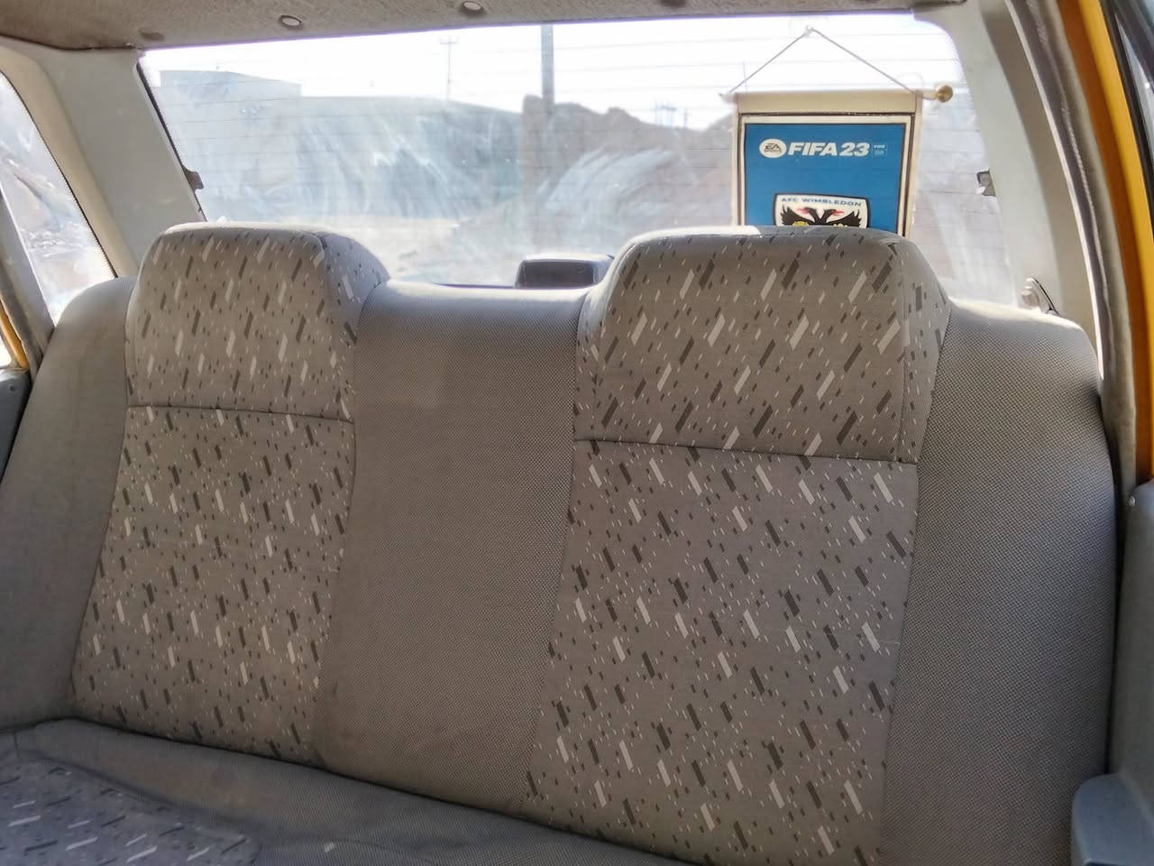 سياره 2011 مصفره من الغرامات والهيئه تحويل ثاني يوم ب 30 وبيها مجال مكان نجف سياره حلوه ونظيفه شغل سويتش وتطلع على باب الله *********** في واتساب
