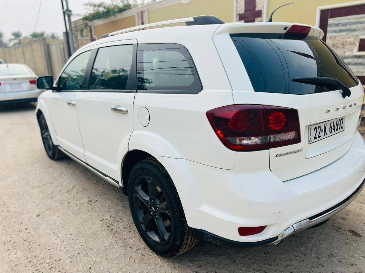 للبيع دوج جورني(كروز رود)موديل 2019
المواصفات
6سلندر
تبريد ثلاث قطع
7 راكب 
شاشه 
كامره 
دواخل جلد 
كراسي كهرباء 
كشنات تبريد تدفئه 
ويل كب كروم فول مواصفات سياره فئه عاليه 
الحادث /بيه صبغ جاملغ ايمن وأيسر فقط بدون تبديل اي قطعه 
الرقم/ رقم سياره اربيل مداور ثاني يوم 
مكان / محافظة الناصرية مركز مدينة 
السعر/ 155 بيه مجال بسيط للشراي 
الهاتف..***********
