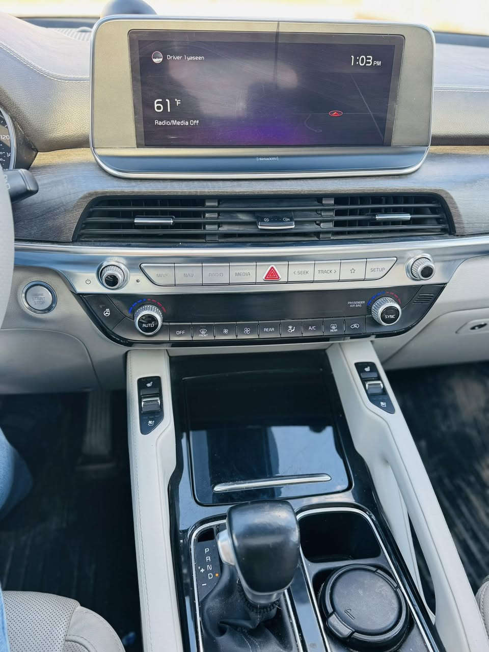 تلورايد 2021 فئه EX فوول مواصفات 1/1 حادثها موضح قطعتين فقط سياره جديده كلش وجاهزه رقم بغداد تحويل مباشر بيع فقط السعر 237$ مكاني بابل - الشوملي ماشيه 65 
للاستفسار *********** او ***********
