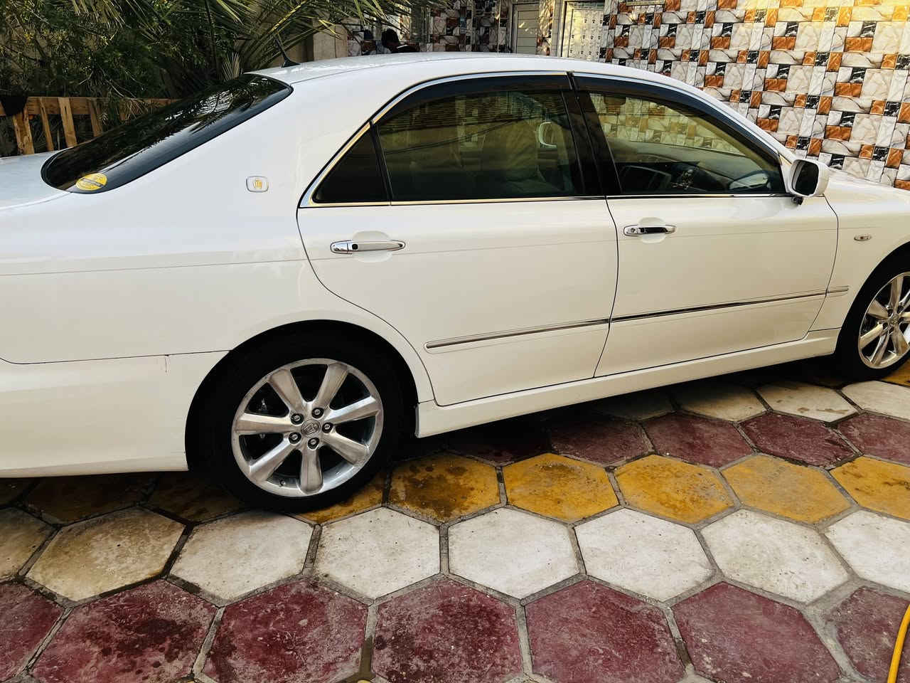 كراون شاهينه موديل 2005 كفاله عامه من الدعاميه للدعاميه  تحويل مباشر  رقم بصره
***********
