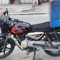 دراجه بوكسر موديل 22 اوراق سكنر مكفوله من السرقه سعر 900 وبيهه مجال حق...