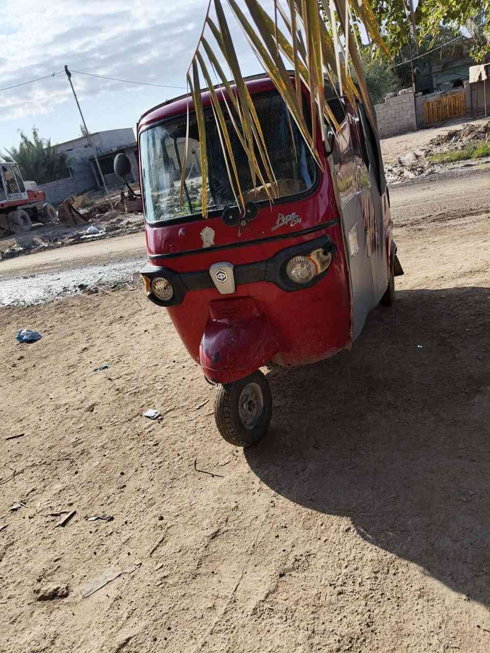 سلام عليكم تكتك بايجو  مكينه بلادي مامحوره  وراق لبيع او مراوس بستوته لاطسه مكينه نوديل ١٨وراق تكتك حلوه وياله  مال باجاج بس لمامي مال بياجو  سعره لايتات شغراله تايرات جدد  نكاني كاطون لرازي عل خولي ولي لعحبه ***********   سعره  مليون وبيه مجال
