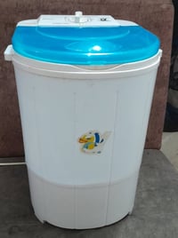 غسالة أطفال • مستعملة • عيب بسيط