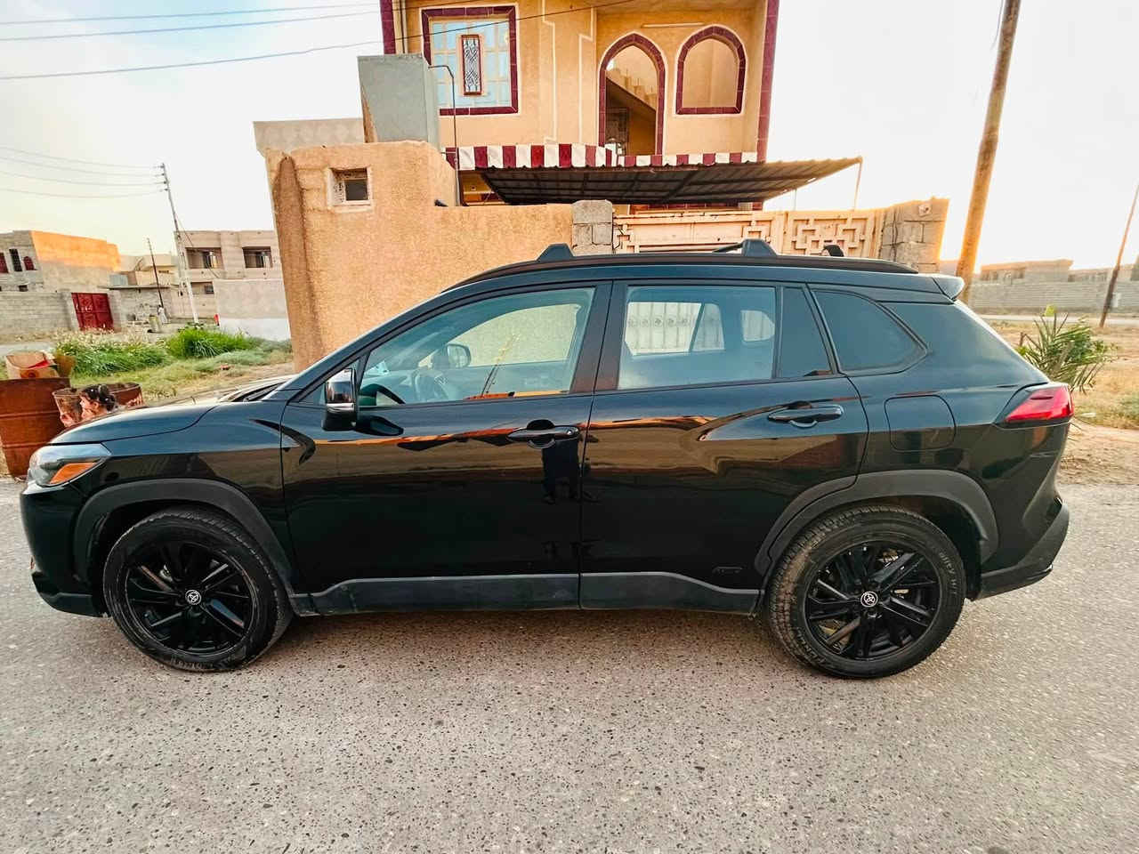 السلام عليكم 
كورلا كروس se امريكي هايبرد 
بلاك توب بصمة وتشغيل عن بعد 
و فتحة و ايفي مود ونقاط عمياء بالمري
ثلاثة أنظمة قيادة وقيادة ذاتيه هند بريك بصمة 
سماعات jpl شاشة اوتو دم 
 فتحة سقف شفتات ستيرن 
دفع رباعي تبريد قطعتين
السيارة ماشية 38 الف ميل
مكفولة بدون دواخل بدون ايرباك 
الضرر مثل ماموضح بالسونر تعديل بارد فقط
السعر 175 وبيه مجال 
مكان السيارة بغداد / اليرموك


**إذا كنت صاحب هذا الإعلان وتريد حذفه لأي سبب، رجاءا أرسل رسالة إلى الدعم الفني**
