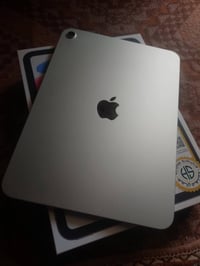 آيباد ١١ • معالج A16 • بطارية ٩٨٪