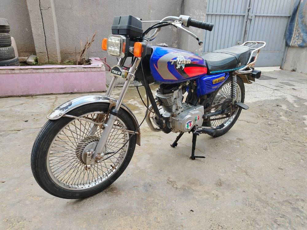 السلام عليكم ماطور نامه برو مديل ٢٠ محرك مفتوح ماطور كدام العين مثل ماموضح بل صوره وايرمنيه شغاله تواير نضاف السعر ٣٥٠ وبي مجال بسيط شراي انتصل او خاص ***********
