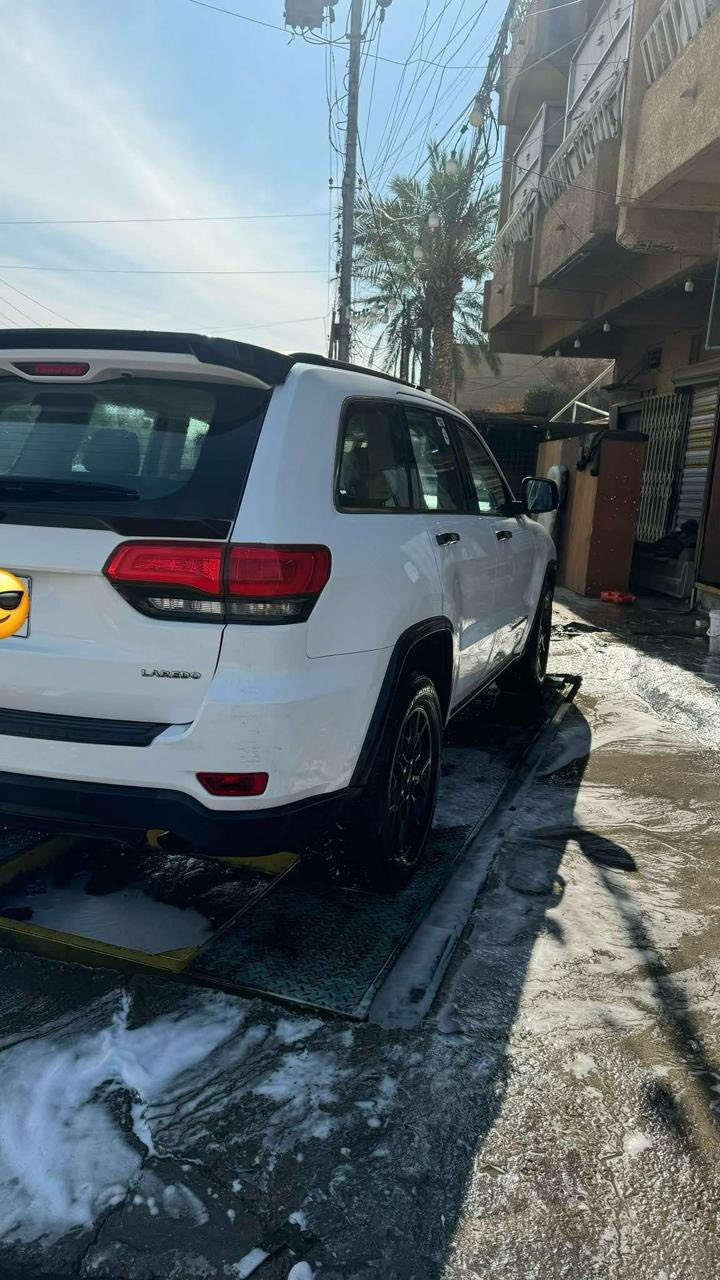 السلا عليكم جيب لاريدو موديل ١٤ خليجي فتحه مكينه ٦ سلندر بيه ٣ قطع صبغ رقم بغداد الجديد تحويل مباشر 
السعر ١٩٠$ وبيه مجال 
***********
