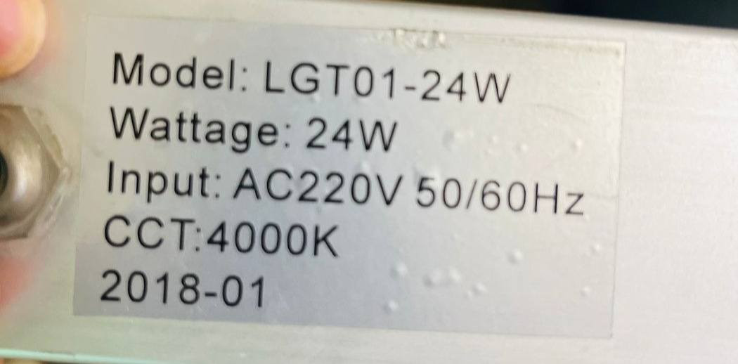 سلام عليكم ورحمة الله وبركاته
شونكم شباب عندي شمعات اناره شمسيه مال ديكورات
عددهن 16 قطعه مامستعملات نهائياً تكدر تربطهن كل وحده وحد وتكدر من خلال الفيشه الي موجوده بيه تربط وحده بالثانيه أنارته تخبل
للاستفسار الاتصال *********** والخاص مفتوح
