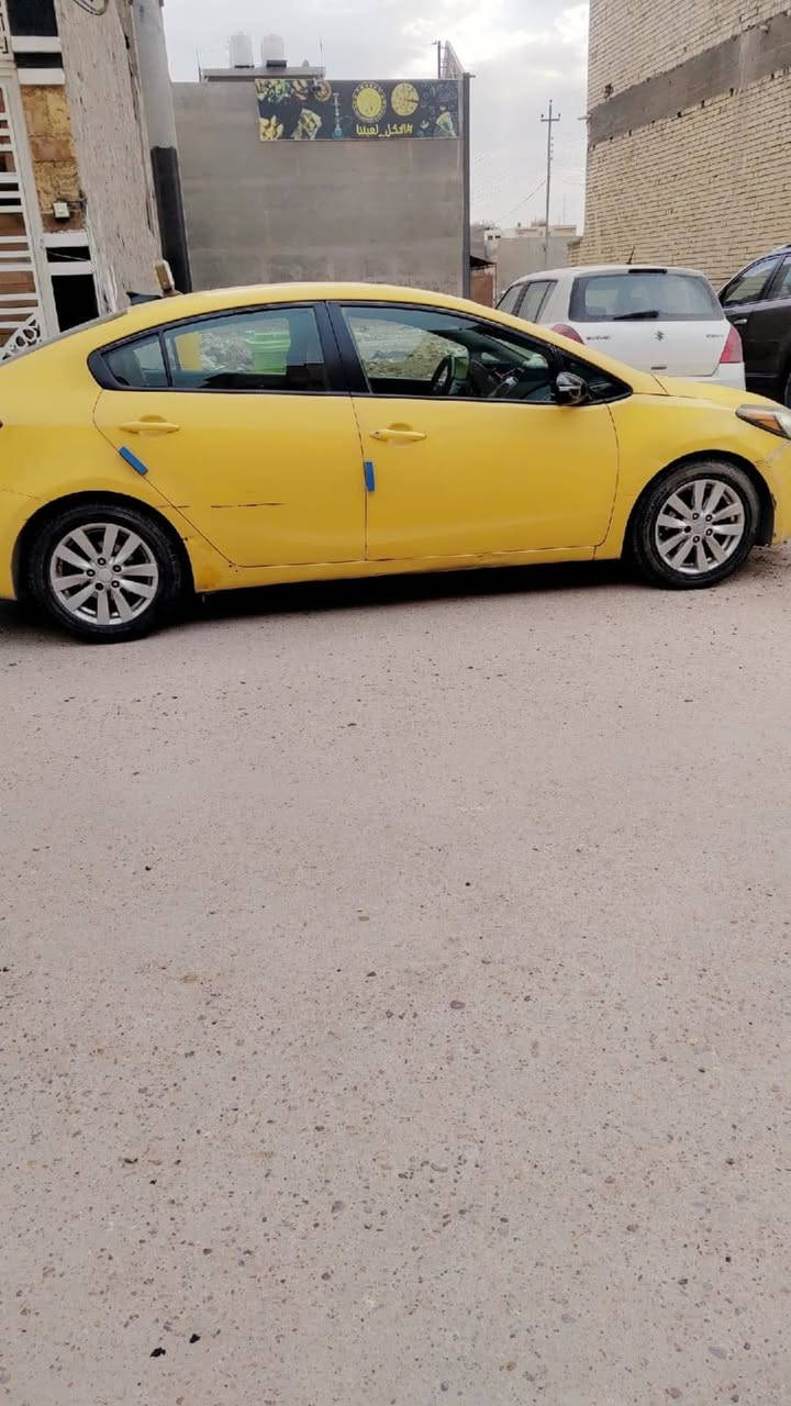 السلام عليكم 
سياره نوع فور تي
موديل 2015 وارد امريكي 
مكينه دوش كير نوعيه ممتازه 
قفل عن بعد 
ماشيه 194ميل 
السعر: 110
وبيه مجال للشراي 
للاستفسار اكثر
*********** بغداد, العراق
