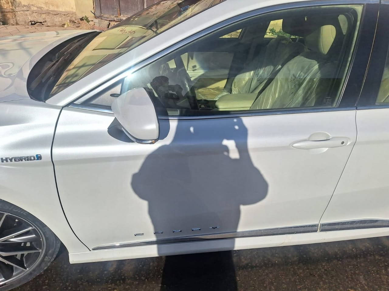 السلام عليكم كامري بيع فقط موديل 24 هايبر زيرو ماشيه 20 خليجي وكالة عبد اللطيف رقم بغداد السعر 250 وبيه مجال 

*********** حمزة, القادسية
