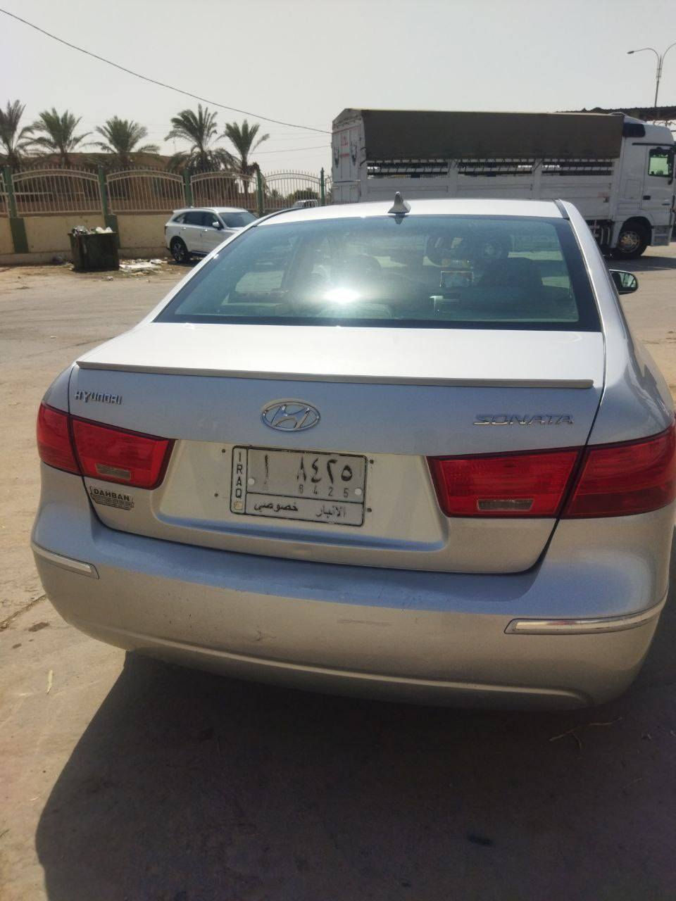 سلام عليكم
متاح سوناتا 2009
نضافه مثل مواضح بصوره تجي وتشوف بعينك
كامله حداديه ومنضومه بانزين جاهزه عل خير.
ضررها داير جاملغ خلفي وتريشه باب الخلفي فقط..
تفحص وين ميعجبك.
سعره 125
 الاستفسار : ***********
