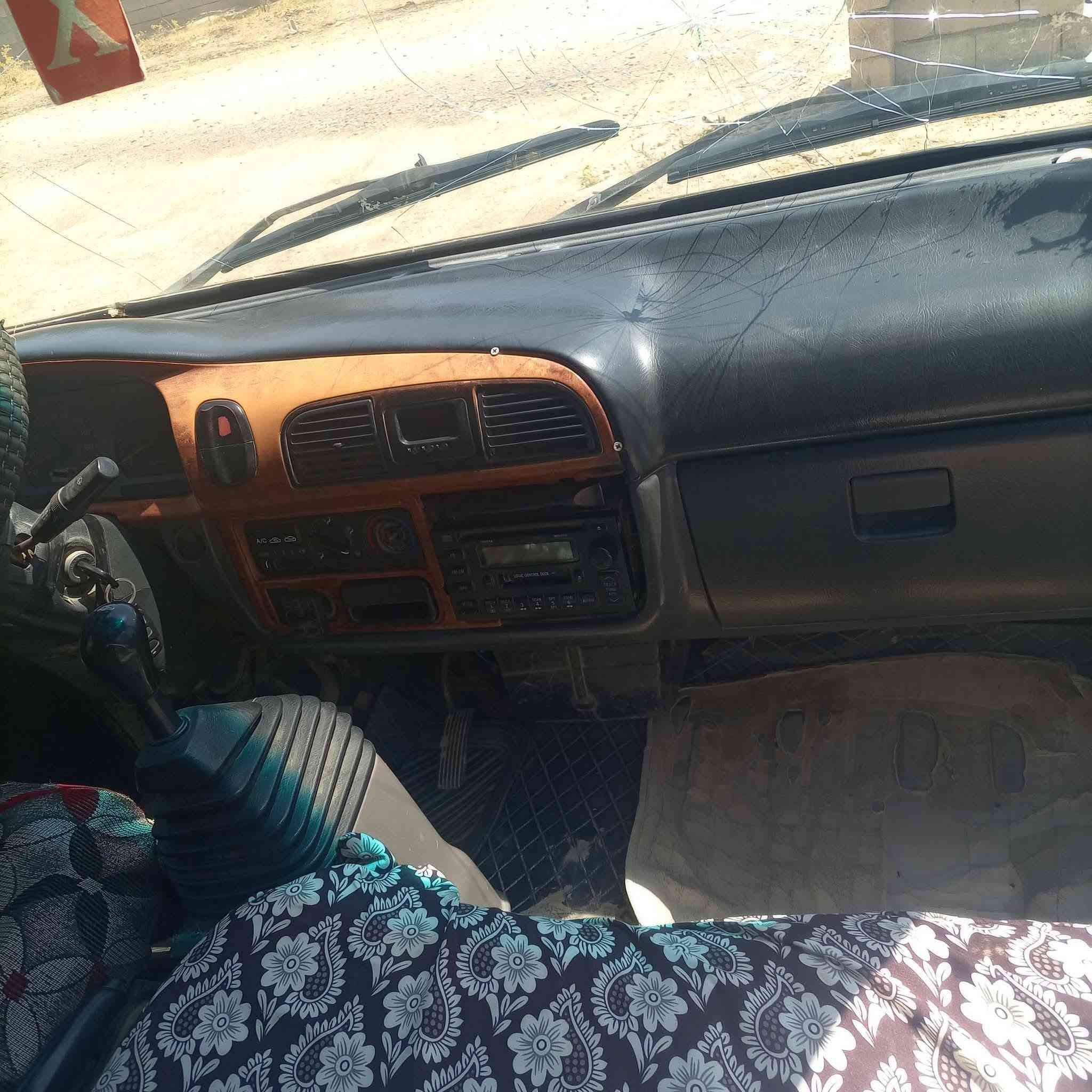 مكلف بل نشر سيارة للبيع هونداي *********** الاتصال على الرقم الفيس غير متواجد
