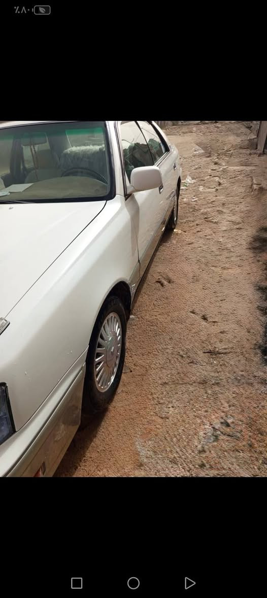 السلام عليكم راس ثور فلات مكفوله  من ضربه والخياس بسمي رقم البصره مكاني البصره زبير حي لاندلس سعر ١١٢ بيه مجال رقم الهاتف ***********
