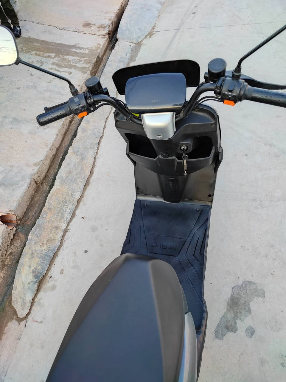 ‌ السَّلَاْمُ ‌‌عَلَیْکُم‌ ‌وَ ‌‌رَحْمَةُ‌‌ اللّٰهِ‌ وَ ‌‌بَرَکَاْتُه‌
دراجة شحن ٦ بطاريات

نظيف جدا و مابي نقص

سعر ٥٧٥

مكاني كركوك. .رحيم آوه

*********** واتساب
