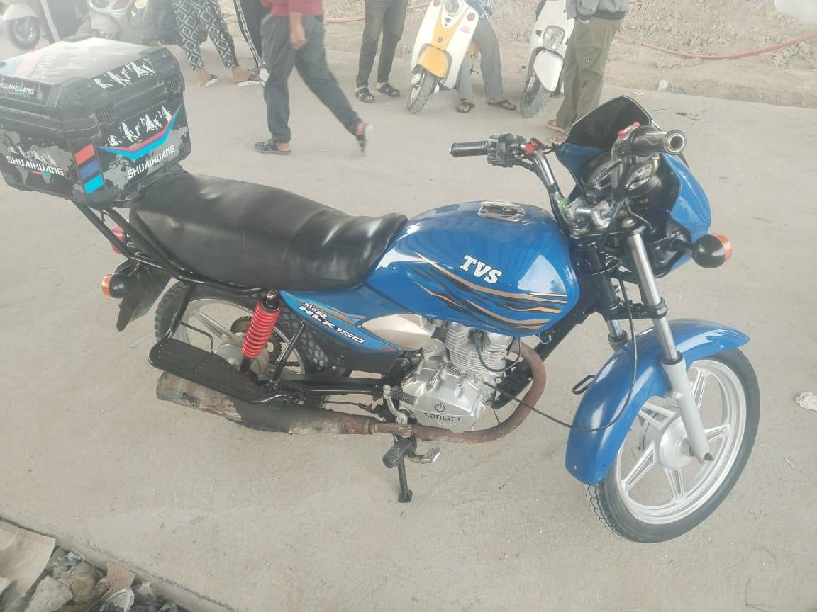 دراجة تي في اس للبيع فقط
مرقمة وجاهزه مداور ثاني يوم مكينه نظيفه الكشر كدام عينك نظيف وجاهزه السعر مليون و٢٠٠
العنوان الناصريه المركز
رقم الهاتف ***********
