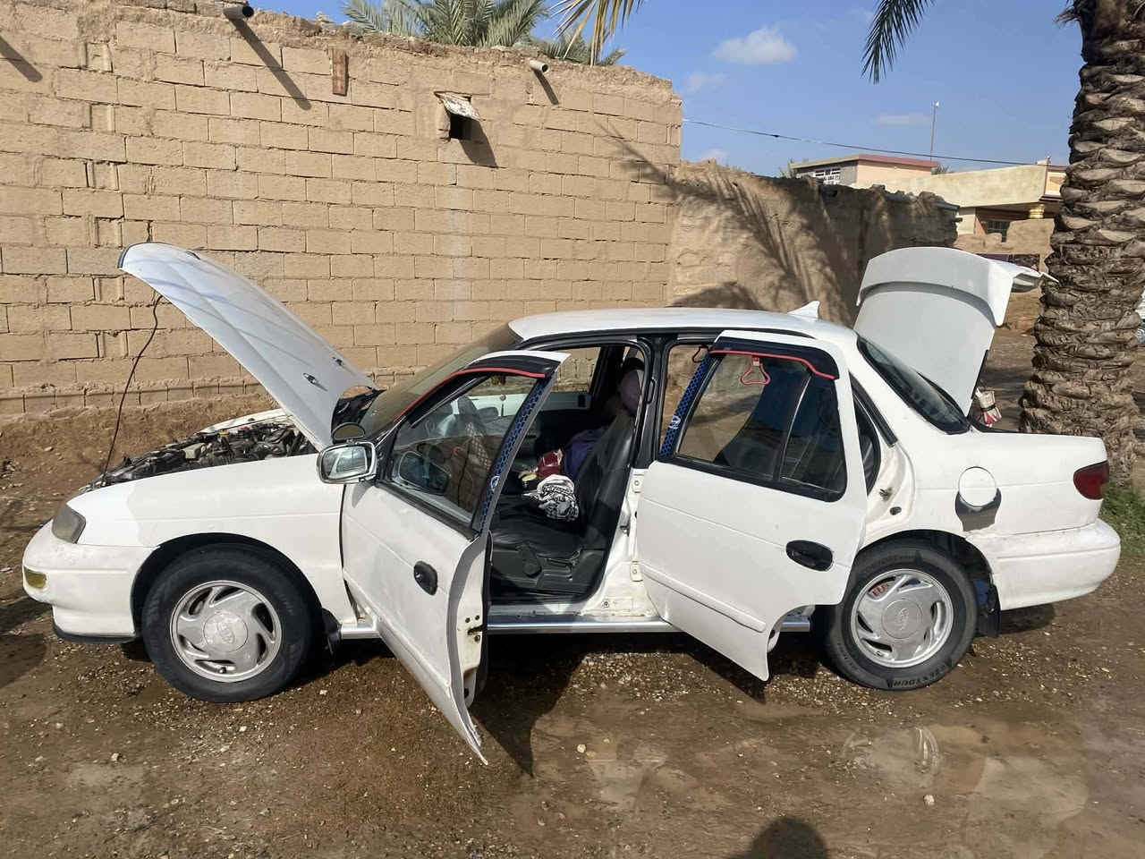 اسلام عليكم
كيا سيفيا رقم بغداد موديل 1995
رقم دولي سنويه 2026
السيارة مثل ماموضحه بالصور سياره حلوة وخير من الله ماناقصهة اي شي محرك جديد كير جديد حداده جديده تايرات جدد كهربائيات كامله السعر (39 )وبيها مجال 
السيارة بسمنه 
العنوان ديالى دلي عباس 
ملاحضه مكلف بالنشر هذا رقم صاحب السياره 
***********
