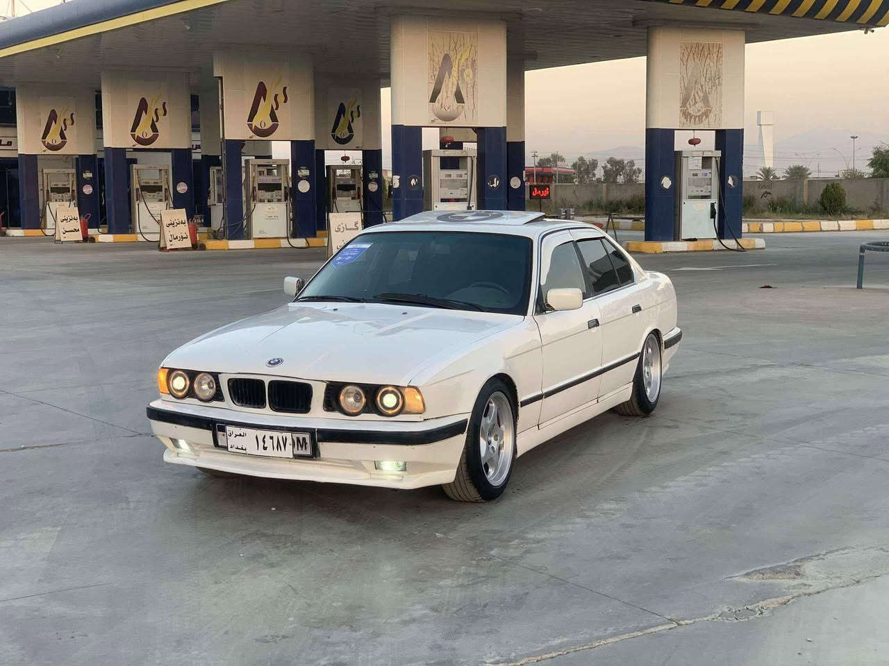 سلاوBMWبۆفرۆشتن نرخ 27کەمێک مەحامەلە
مۆدیل 1992
گێرو مەکینە 520گێر عادی 
حلوجە 
هەمووگیان بەشەرت دیار مەسروف نیە گۆرینەوەش دەکەم بەشێک بەدلم بێت 
مالێک پاک جوانە 
ژم *********** رانية, السليمانية
