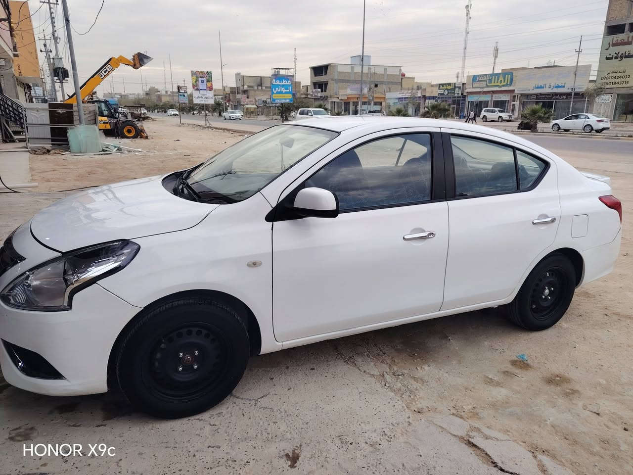 السلام عليكم
نيسان صني هندي بليته زركه
مديل ٢٠٢١
كير ومكينه ستندر
ماشيه ٨٣ الف
حداديه ٩٠ ٪
 بيه شخوط بلباب خفيفات صوب العبري
السعر ١١٢ وبيه مجال
الاستفسار ***********
