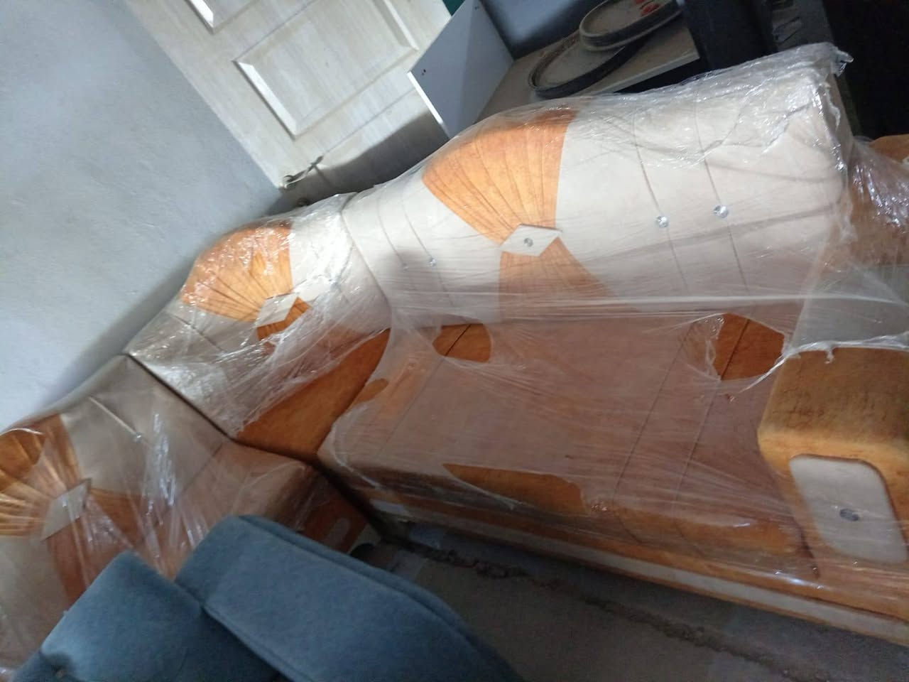 السلام عليكم .. تخامه و دواوين للبيع كلمن وسعره


**إذا كنت صاحب هذا الإعلان وتريد حذفه لأي سبب، رجاءا أرسل رسالة إلى الدعم الفني**