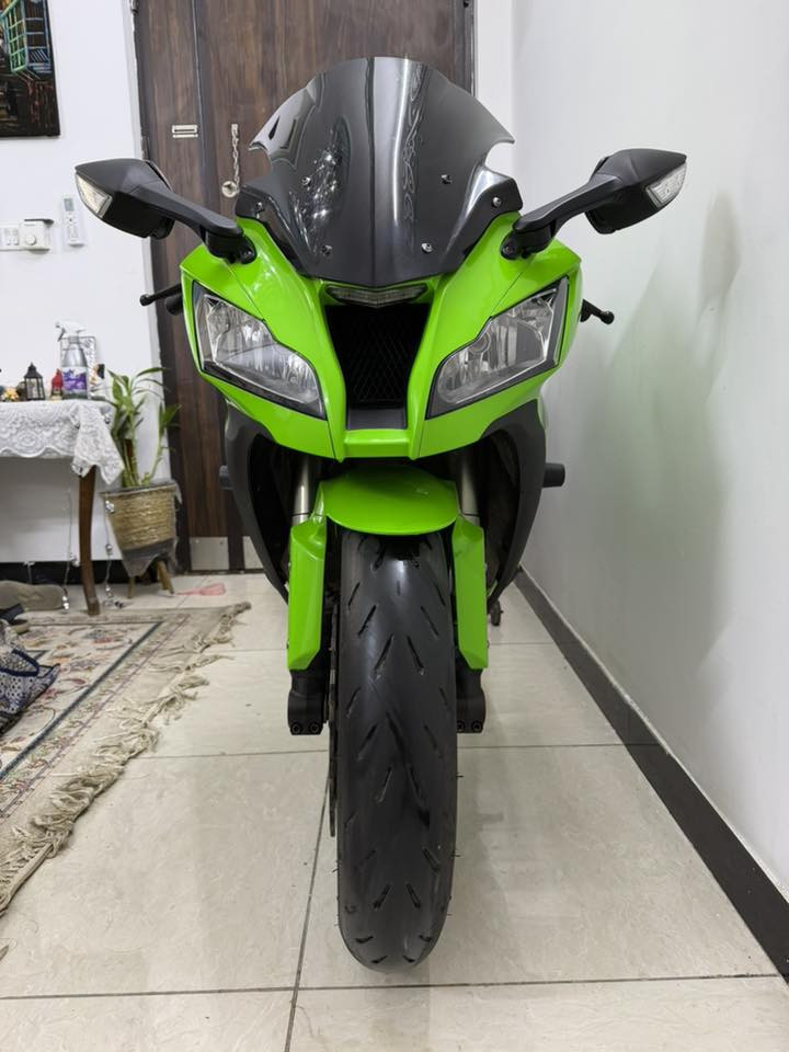 سلام عليكم كاوسكي 1000موديل 2013 وارد اليبان مكفولة من الحادث طابة على ايدي من اليبان دراجة اي بي اس مفتاح سكيورتي دبل سويج تايرات مشلن بي جي بي اس  مكان الدراجة السيدية سعر 69 ورقة ***********بي وتساب غير متواجد على فيس
