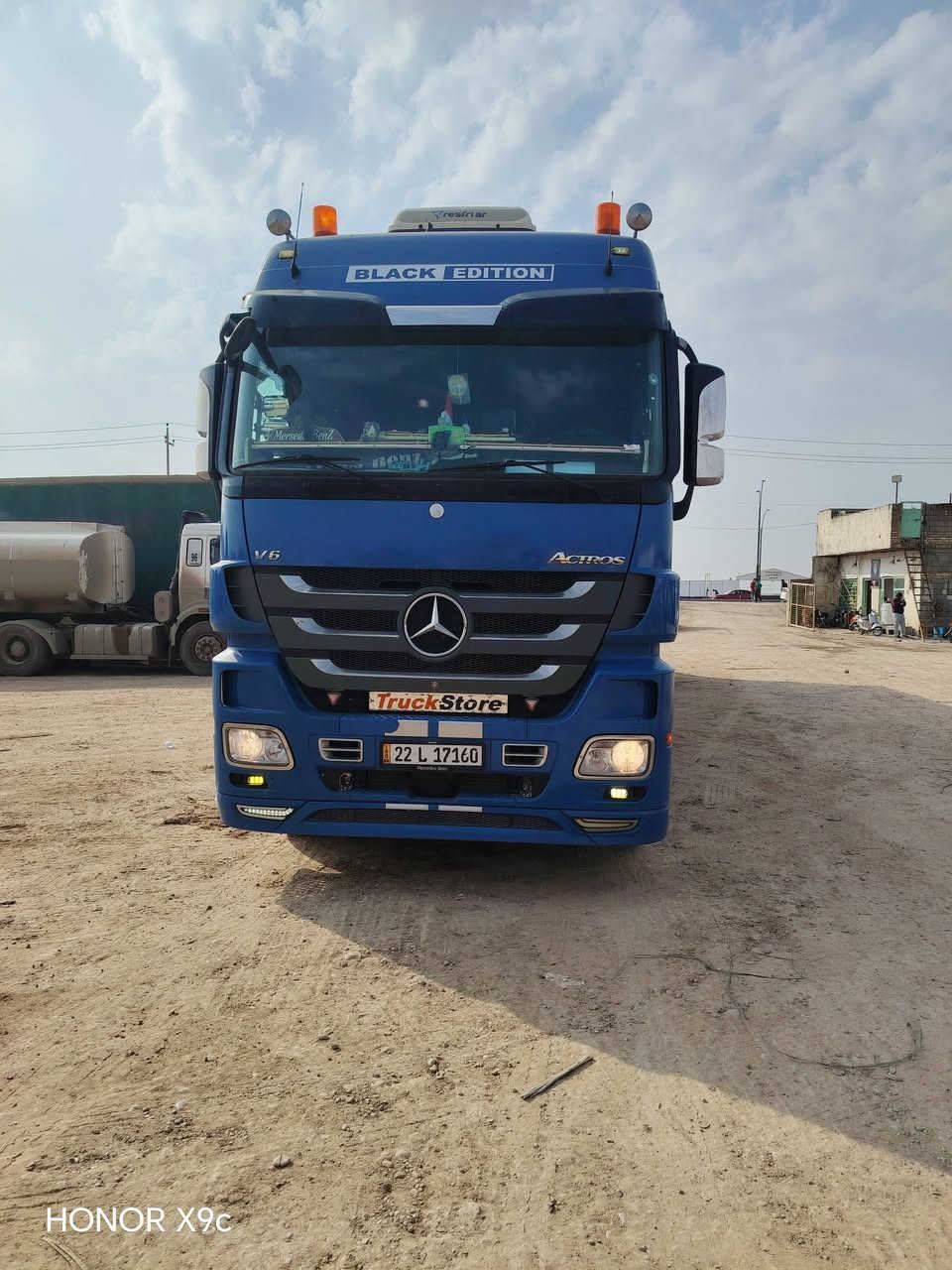 السلام عليكم
اكتروز للبيع موديل 2011 فول فول مواصفات كامرة حساس رتايدر ليزريات بالسقف تخم ويل كروم فقط الراس تخم تاير جديد راس وعربانة مكينة 44  كفالة شرط الفحص المكان ميسان
للاستفسار اكثر *********** اسيا
*********** أثير
