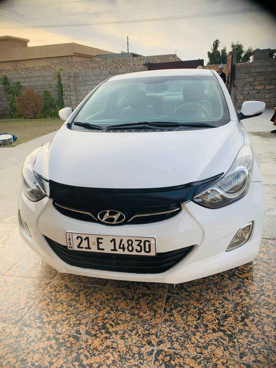 سلام عليكم سيارة للبيع انتره 2012
كير ومحرك شرط تخم تاير سيارة مكفولة فقط نص باب صايق مصبوغ
السعر 120
الاستفسار
***********
***********
