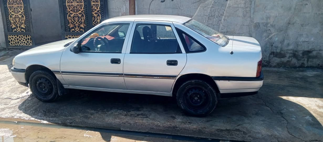 السلام عليكم   عندي هل اوبل للبيع عشرين سنويه لل29 كير محرك شرط صبغ عام صدر جديد كهربائيات كلها شغاله تاير جدام جديد خلفي نص عمر باتري جديد شرط التحويل  مكاني كركوك داقوق سعرها 36 شراي اتصل ***********    ***********
