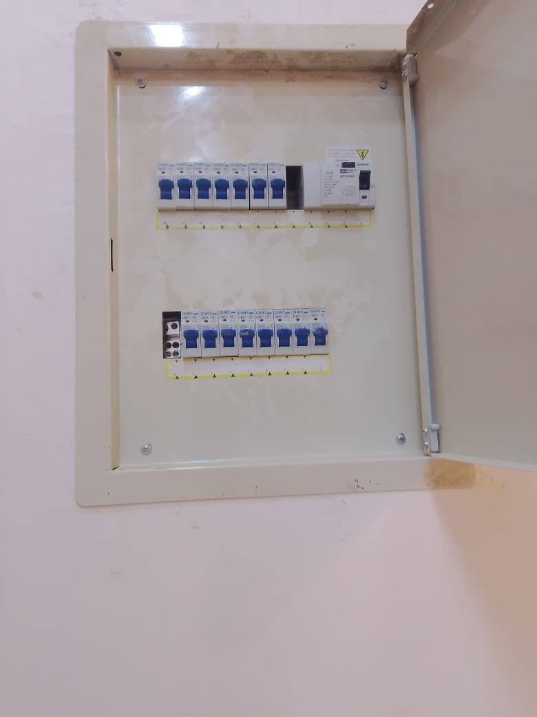 السلام عليكم
تم بعون الله تشطيب بيت احد. الاخوه شغل. درجه. أولى  تأسيس. بوري.   يتكون. من الاناره. والخط. الحار. أو. الثقيل. السبالات. نضام. التقطير.  نضام. الكامرات وولانترنيت. و. HD  بأحدث. الطرق. الهندسيه. وبارخص. الاسعار وتتميز. الورشه. بالموعد. ال مضبوط.
وكذالك. نعمل. ماي. ومجاري.
اخوكم ابو علي ***********
