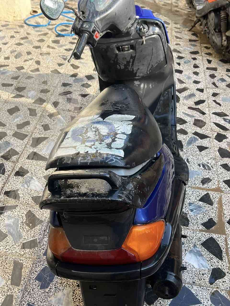 السلام عليكم دراجه فراشه فضائي دراجه حلوه كلش كشرها كلش نضيف محرك ناعم متسمع صوته عنواني بعقوبة مقابيل السجن الاصلاحي القديم السعر  ٤٠٠ وبيها مجال للاستفسار الاتصال ع الرقم ***********
