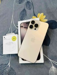 16 برو ماكس  ماستر  ذاكرته 512  بطاريته 98   نظافته 100  جديد بعده ملح...