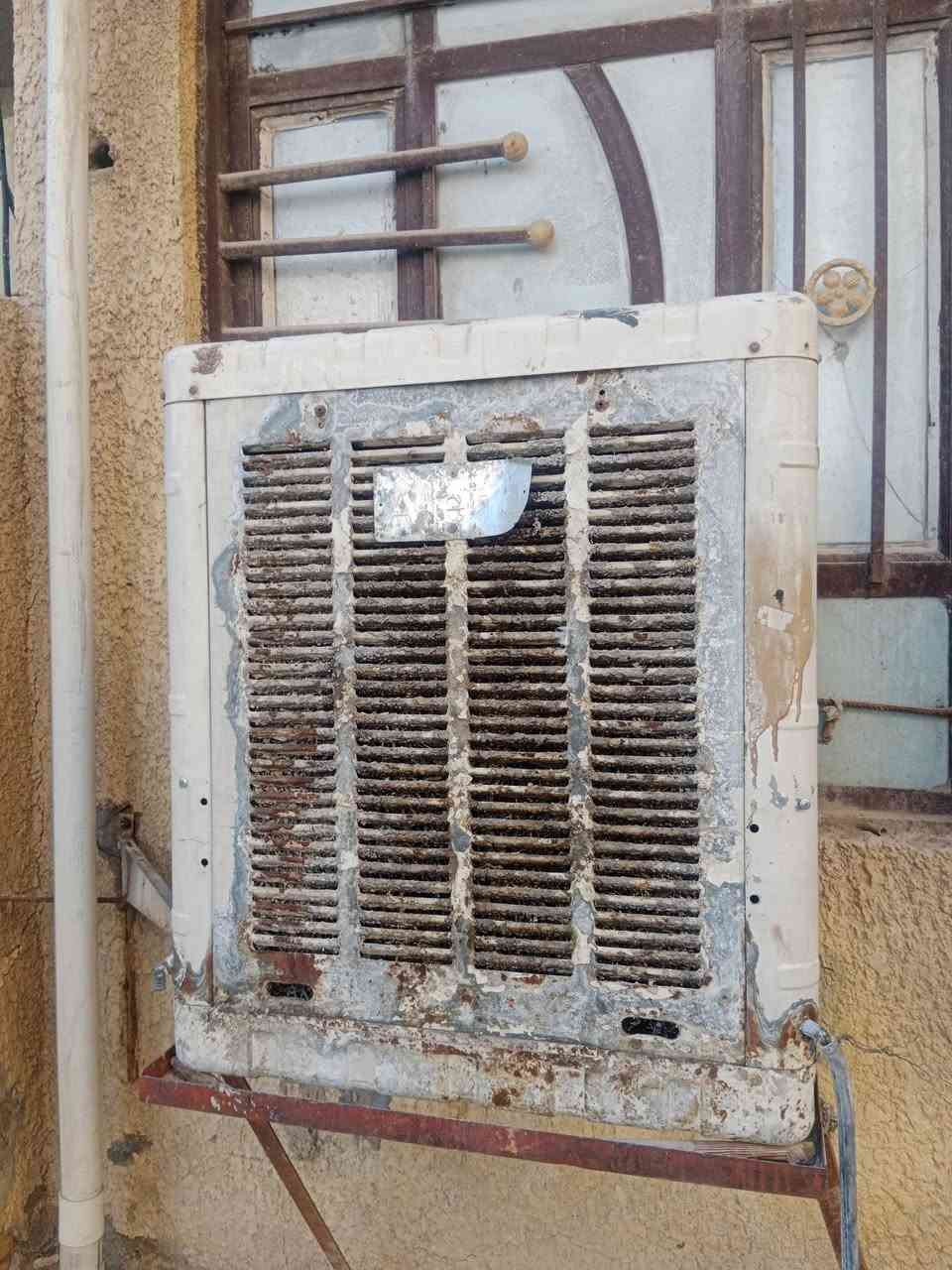 مبرده شغاله دبل واتر بم بارده ثلج سعرها ٦٠ الف مكان السريدات ***********
