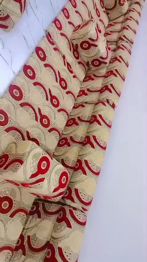 السلام عليكم للبيع 6 طول والعرض 4 السعر 250 ناصريه مركز
***********
