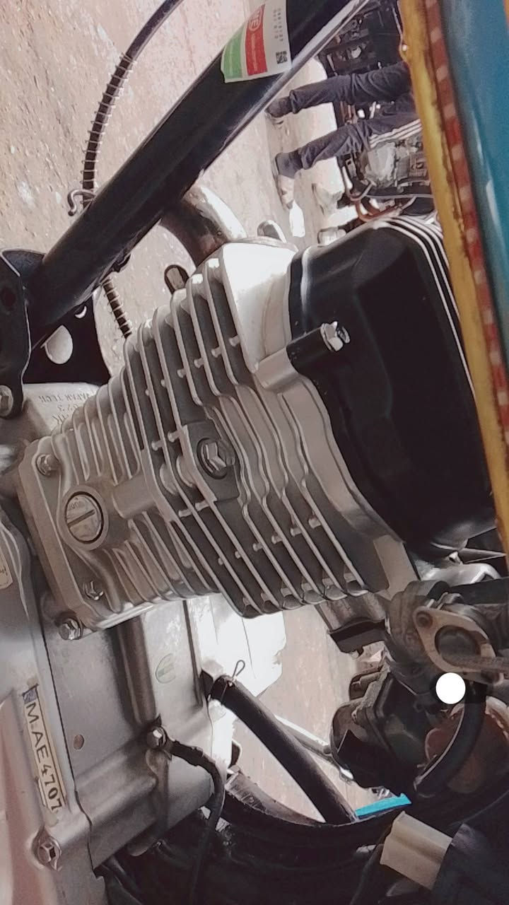 دراجه البيع 23محرك شرط فيلس ما مفيلس دراجه مكينه فول شراي اتصل ***********
