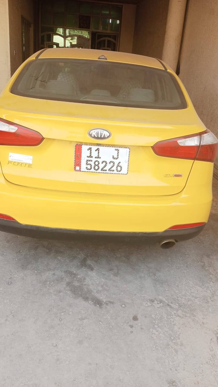 سلام عليكم للبيع فورتي ٢٠١٤ وارد امريكي رقم بغداد بسمي مواصفات مري شفط اشاير بلمري مكينه ١٨٠٠ رقم جديد هزه جديده السونر مرفق مكان سياره بغداد مدينه الصدر الاورفلي سعر ١٠٠ وبيهه مجال تصال عل رقم فقط ***********
