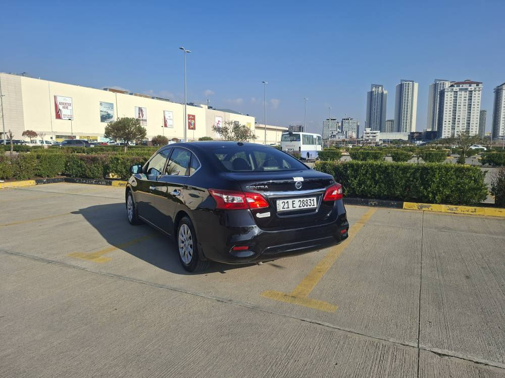 Nissan sentra 2017

مواسەفات SV
  مەکینە و گێر نەکراوەتەوە - سەیارەیەکی زۆر پاک و بێ مەسرەفە 
دوو پارچەی هەیە ( چاملغو بۆنید بێ ناو گرتن بێ ئێرباک) 
45 هەزار مایل رۆشتووە
سەنەوی تازەیە تا 2028 بەناوی خۆمە و تەحویل و غرامەو بەناوکردن بە شەرت
تلفون / ***********
شوێن / سلێمانی السليمانية, العراق
