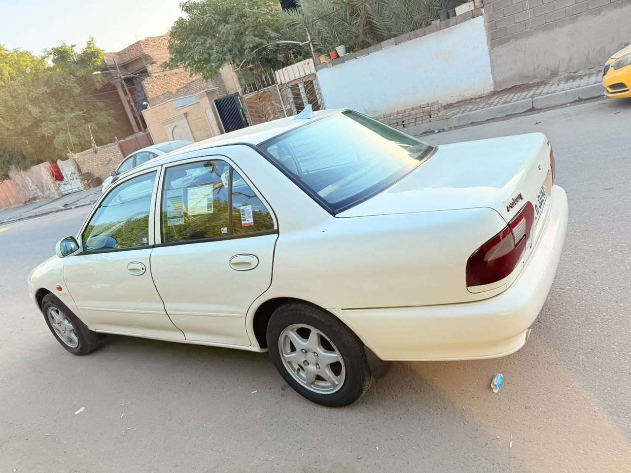 بروتون موديل 2004 بأسمي رقم بغداد الدولي مكينه وكير جدد صدر نضيف كهربائيات كلهه شغاله تبريد جان يشتغل قبل أسبوعين فصل بيهه صبغ مكانات بدون ضربه مكاني بغداد حي اور السعر 54وبيهه مجال هذا رقمي ***********
