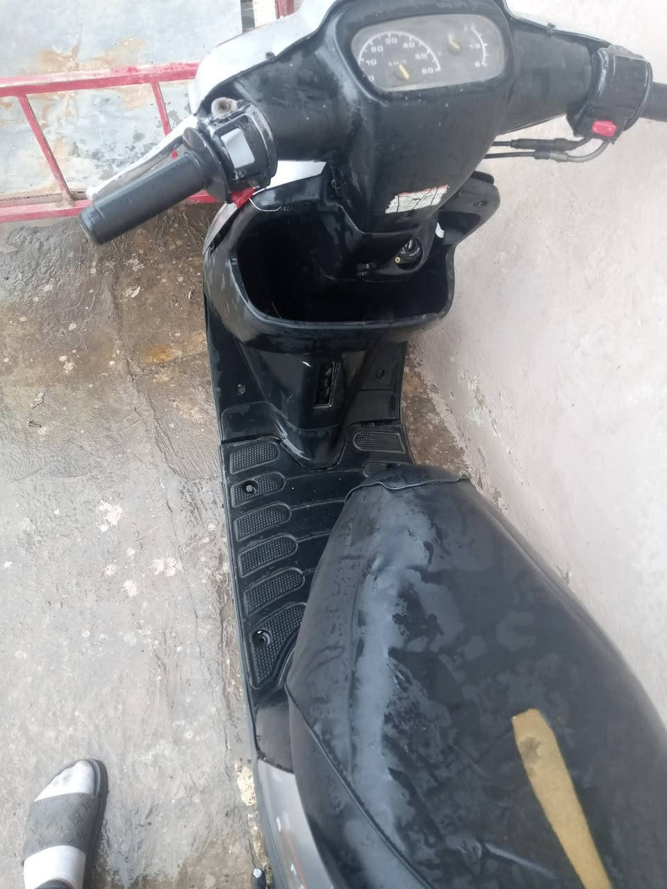 السلام عليكم شبابا عندي ماطور  لبيع المطور شرط نص هند يشتغل والسلف يشتغل بس يردله باتري الشاصي شرط المكينه ما مفتوح بس معمر بستم السعر 200 الف وبي مجال حك جيتك


**إذا كنت صاحب هذا الإعلان وتريد حذفه لأي سبب، رجاءا أرسل رسالة إلى الدعم الفني**