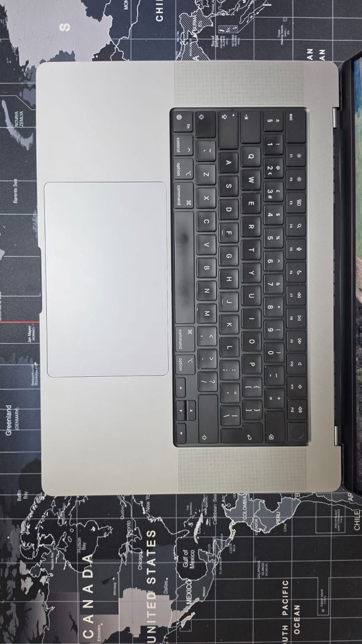 🔥 MacBook Pro M1 Pro 16-inch (32GB/512GB) 🔥

16-inch

32GB RAM
512GB SSD

10 CPU
16 GPU

CC: 114
BH: 98%

💰 Price : ❓❓❓❓


**إذا كنت صاحب هذا الإعلان وتريد حذفه لأي سبب، رجاءا أرسل رسالة إلى الدعم الفني**