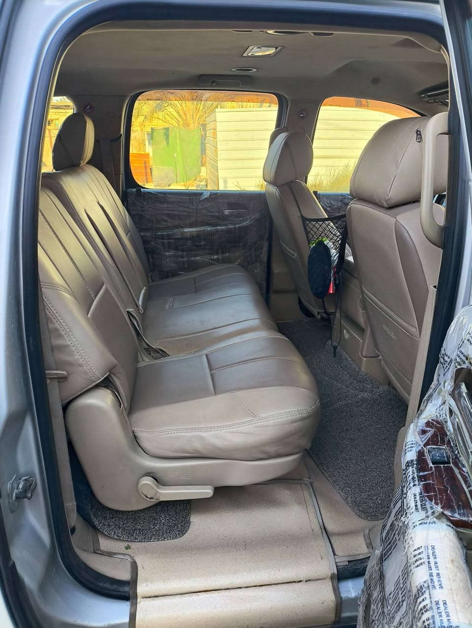 السلام عليكم جمسي يوكن 2011 فحل خليجي كفاله عامه رقم بغداد انكليزي باسمي سياره جاهزه كير مكينه حداديه تبريد خطهه نجف _ بصره
مكان السياره النجف 
للاستفسار ***********
