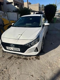 هونداي i20 موديل ٢٠٢٣ ماشيه ٢٢ الف السياره بحاله الوكاله بيها طخه جدآ ...