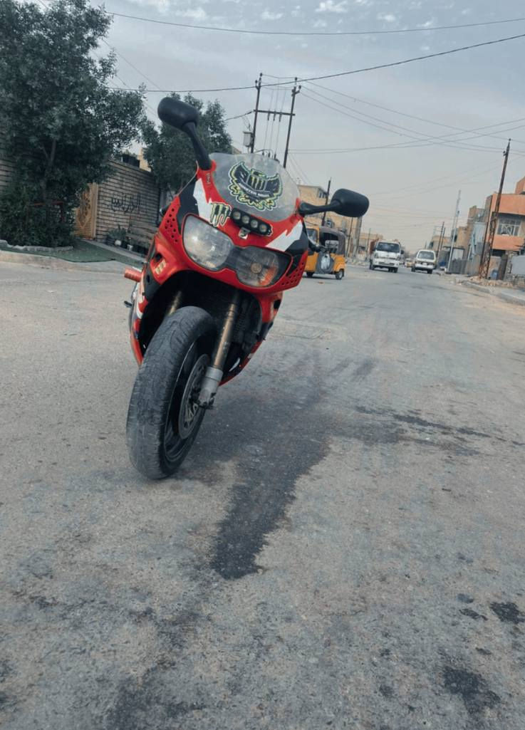 السلام عليكم
CBR 919
اوراق كامله 
مكاني بغداد 
السعر 14
***********
