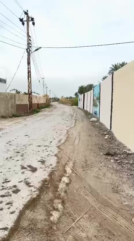 سلام عليكم دونم و300 متر للبيع العنوان المدائن منطقة الجعارة عل شارعين تبعد 400 متر عن نهر دجلة الاستفسار
***********
