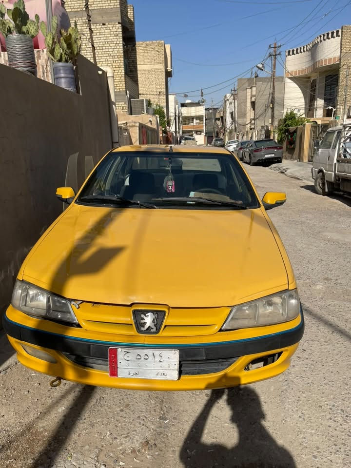 السلام عليكم بيجو بارص موديل ٢٠١٥ 
السياره مصفره هيئه وغرامه 
السياره مكفوله من كير ومكينه وتبريد شغال فول بيه تخم تاير جديد 
السياره بيه البنيد طاير وراجع نفسه ماواصل للقماره بس البنيد 
وبيه الجاملغ الخلفي راجعه عليه سياره وبي تموج قليل 
سعره ٤٥ وبيه مجال 
السياره بسم ولد صاحبي بيتهم بالبلديات والسياره مكانه بغداد الامين الثانيه 
(شرط تحويل ثاني يوم )
***********
