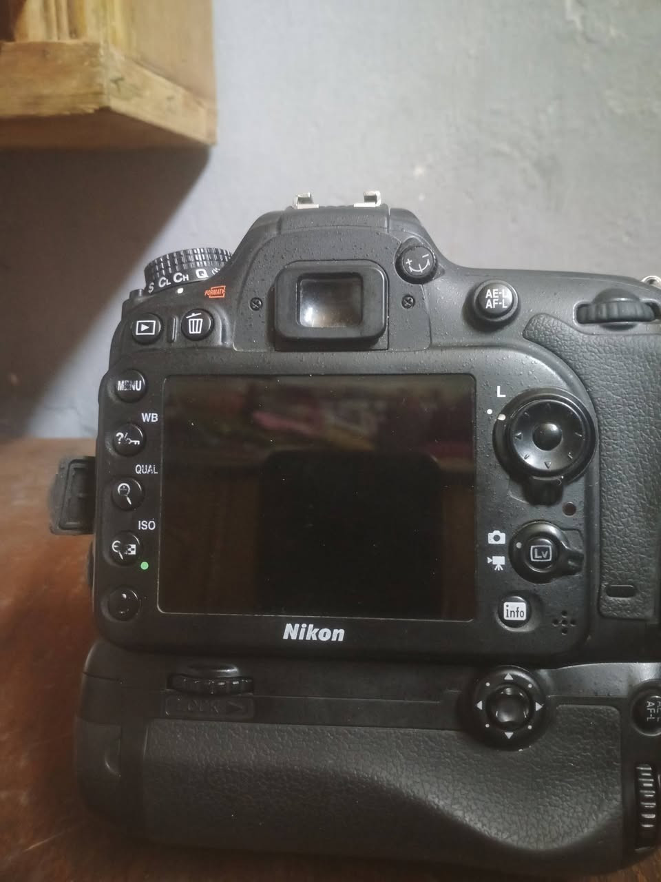 كاميرا نيكون7100 للبيع 
ملحقات كاملة عدسة زوم200,700
وبطارية  +شاحنة+كرب
حزام كتف+ حقيبه +رام64
هود كادريتر نقل صور 
وحقيبة


**إذا كنت صاحب هذا الإعلان وتريد حذفه لأي سبب، رجاءا أرسل رسالة إلى الدعم الفني**