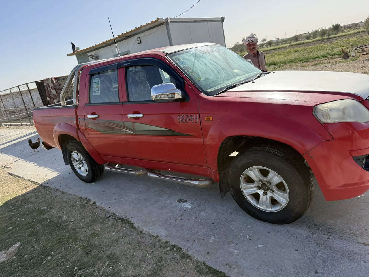 سلام عليكم بيكم سكاي 2012للبيع لسياره جاهزه وحلوه كامله ما بيها نقص محرك جديد تخم تاير صدرها جديد تخم بريك  كهربائيات كلها شقاله بيها باب لبدي مبدل وبيها تصليح چاملاغات ثنين موضحات بل صور لسياره سنويتها صاقطه اكفلك مداور وغرامات وضرايب عليك بس تجديد سعرها 38بيها مجال بصيط ***********
