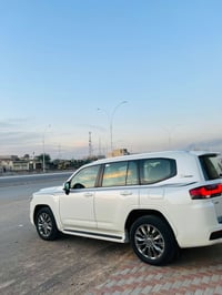 لاندكروز GXR • ٢٠٢٢ • ٦٣ ألف