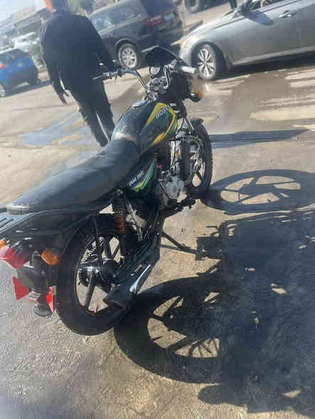 السلام عليكم للبيع أو مراوس بوكسر ٢٠٢٢ دراجه عوزه ترتيب يرادله دبل امامي شويه معووج  السعر ٦٠٠وبيهة مجال شعندك مراوس نزل الرقم ***********
